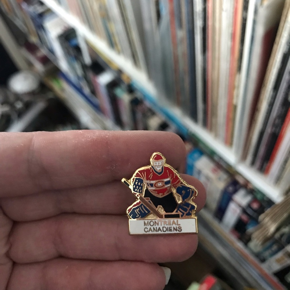 Montreal Canadiens Enamel Goalie Pin - Red & Blue
